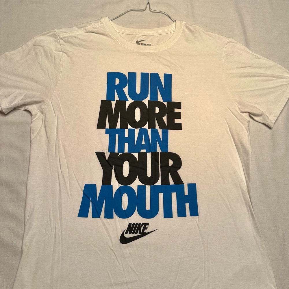 NIKE White Tshirt Size L